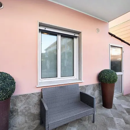 Victoria Bleu * دْيانو مارينا